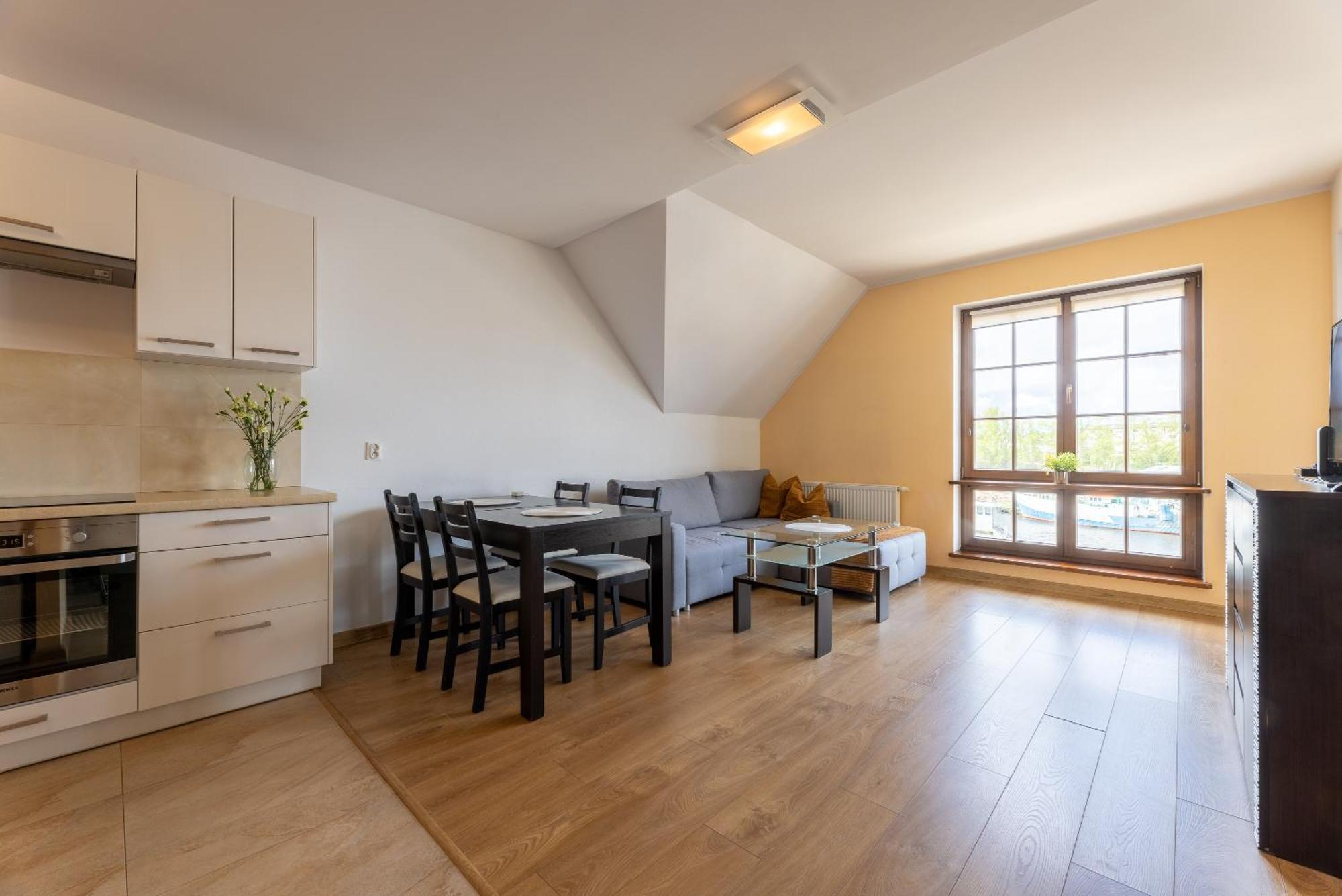 Apartamenty Baltyckie - Bulwar Portowy - Widok Na Port, Centrum, Najlepsza Lokalizacja W Ustce Ustka Esterno foto