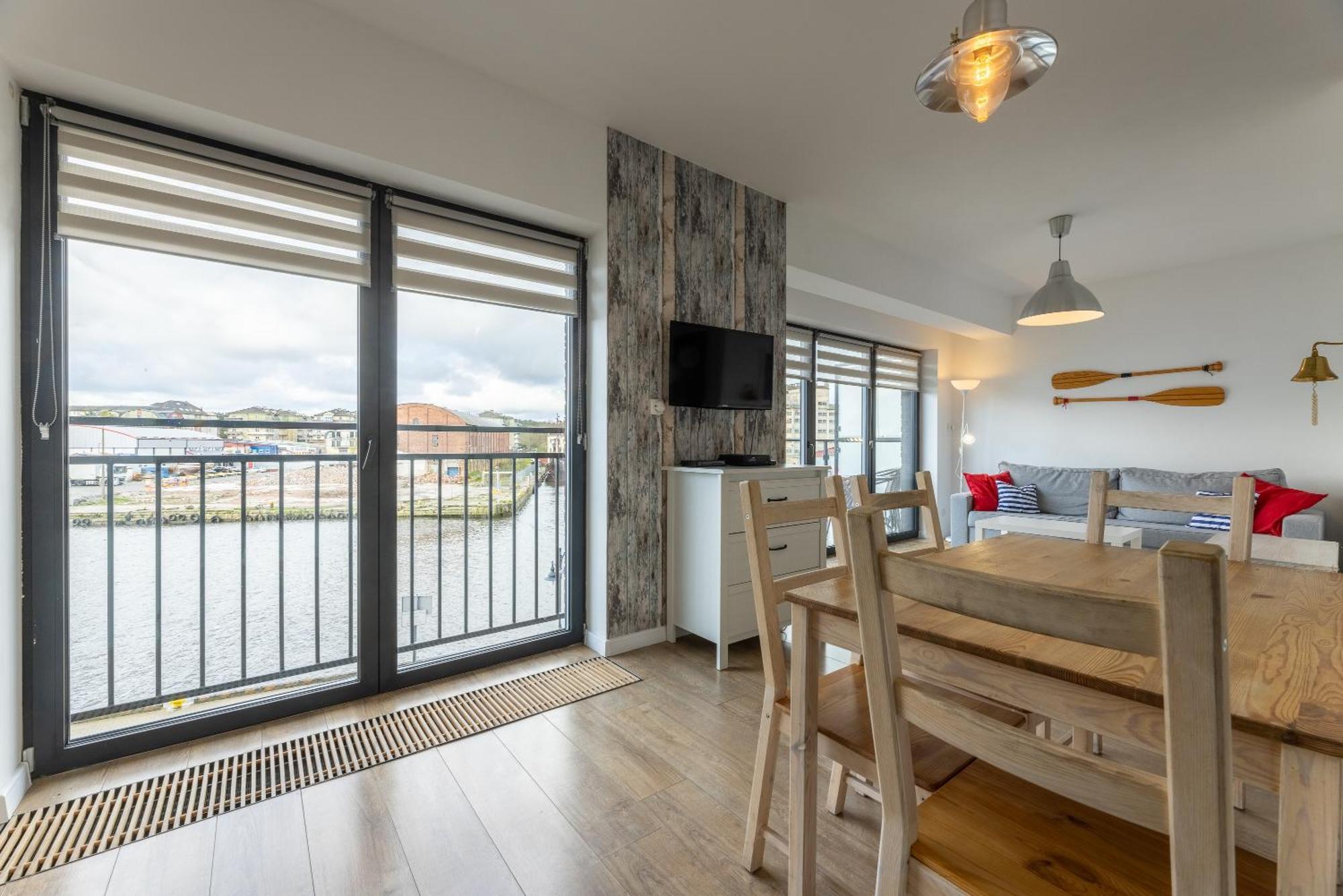 Apartamenty Baltyckie - Bulwar Portowy - Widok Na Port, Centrum, Najlepsza Lokalizacja W Ustce Ustka Esterno foto