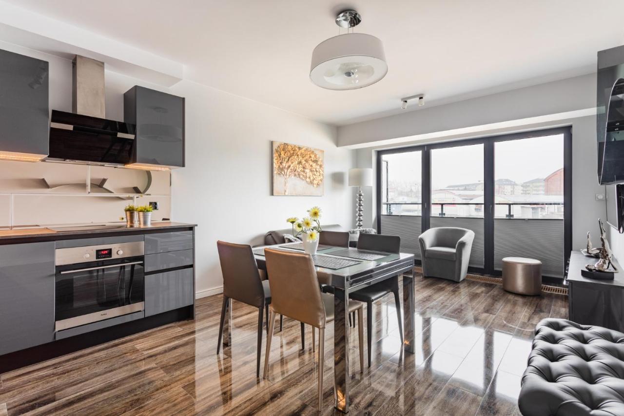 Apartamenty Baltyckie - Bulwar Portowy - Widok Na Port, Centrum, Najlepsza Lokalizacja W Ustce Ustka Esterno foto